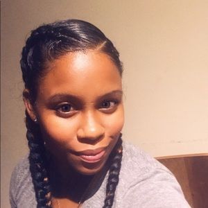 Meet your Posher, Connie